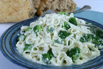 Gorgonzola Notta Pasta with Broccoli